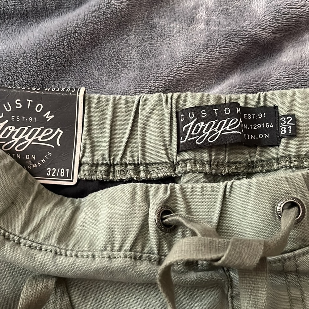 Pants - Picture 2 of 5
